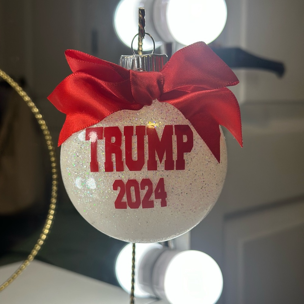 Trump ornament